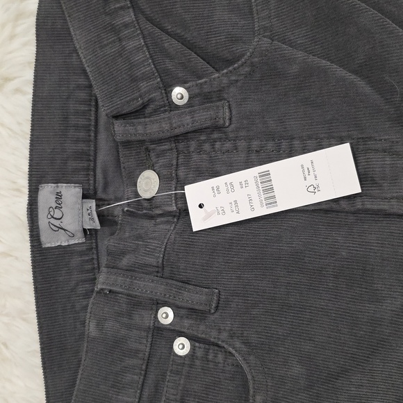 J. Crew - Vintage Slim Straight- Charcoal Corduroy Pants. Size 25T. NWT - Picture 2 of 6